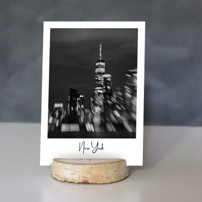 Kalender mit schwarz-weiß Bildern von New York mit einem Aufsteller aus Birkenholz von Sandra Bechtold Photographie